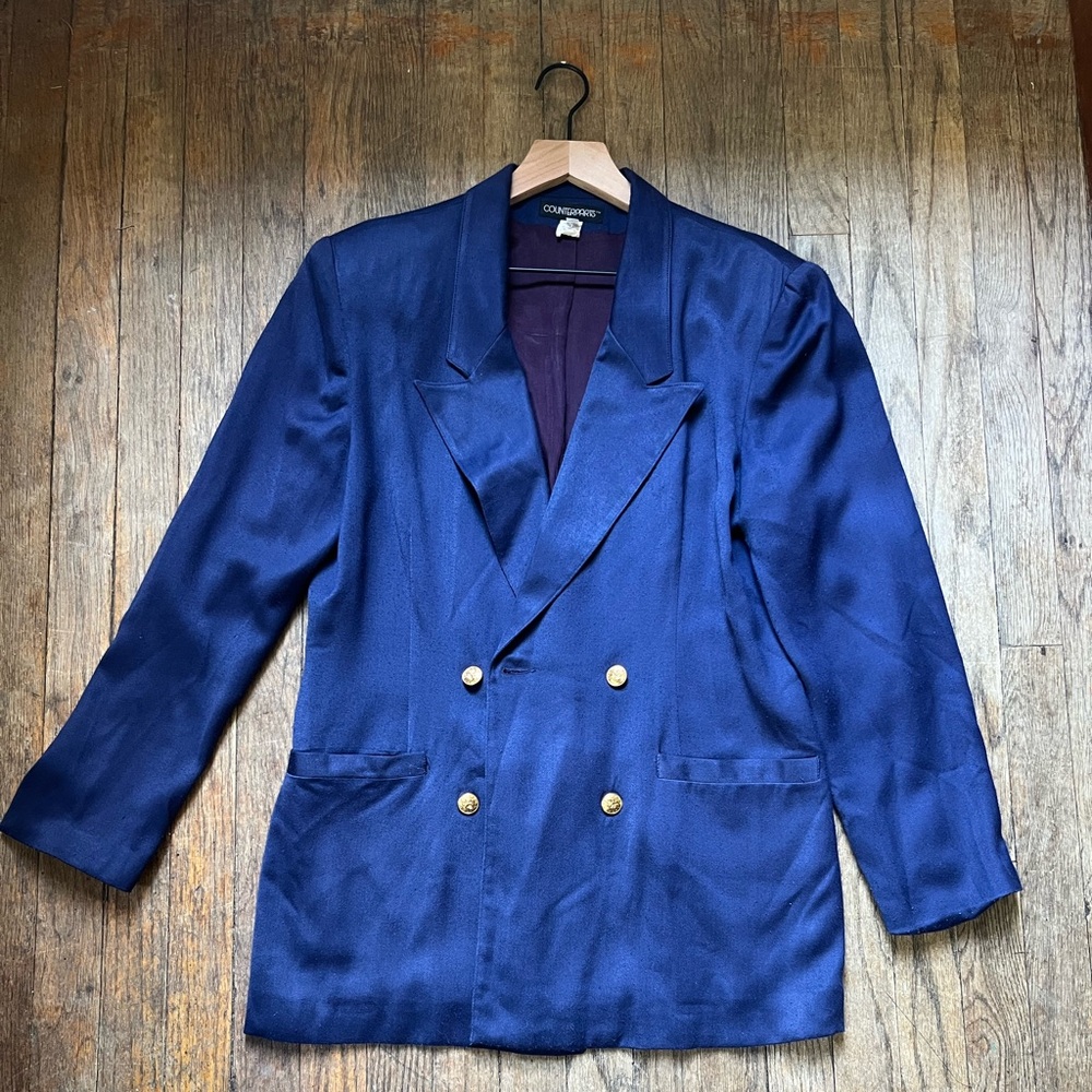 Counterparts Blue Blazer with Peaked Lapels and Structured Silhouette